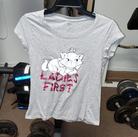 Disney Tops - Disney Aristocrats Marie ladies first jrs LG top